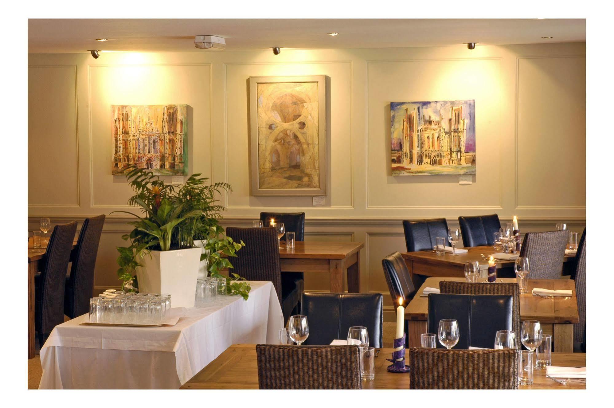 فندق The Kings Arms Stowel المظهر الخارجي الصورة